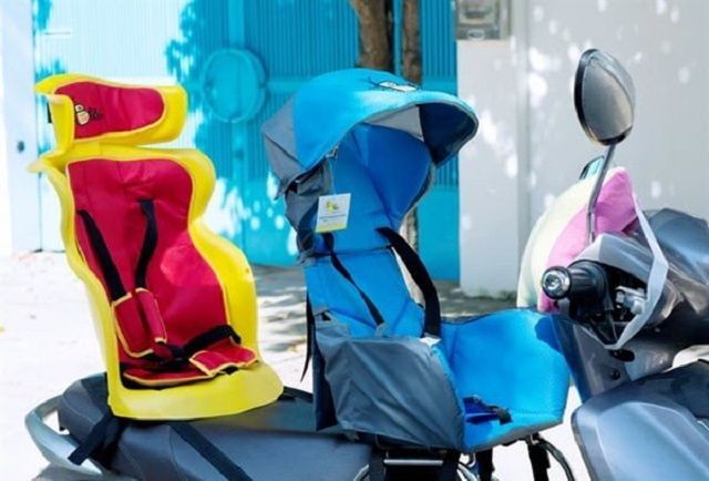 Ghế ngồi xe máy cho bé loại nào tốt và an toàn 7 Ghế ngồi xe máy cho bé Beesmart thích hợp với cả xe số và tay ga