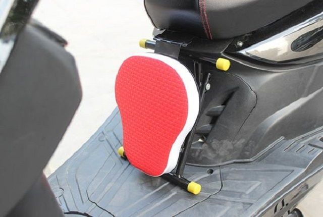 Ghế ngồi xe máy cho bé loại nào tốt và an toàn 5 Ghế ngồi gấp dành cho cả xe tay ga và xe số