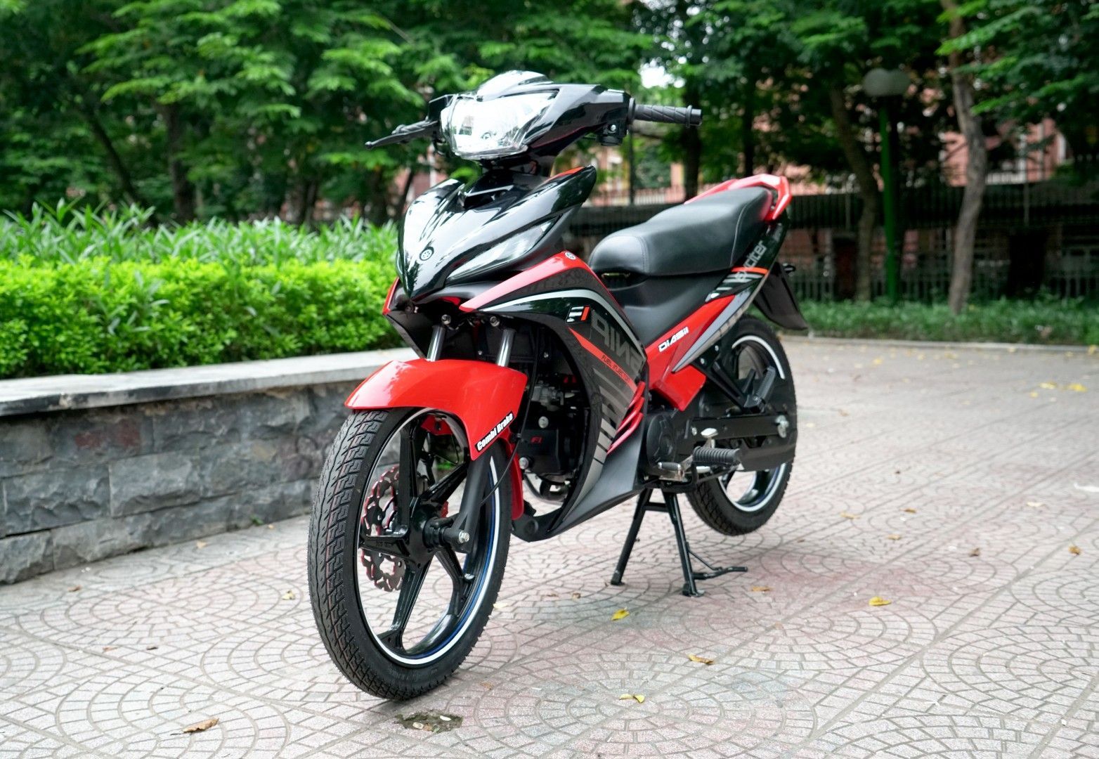 18+ mẫu xe máy 50cc cho học sinh nữ nhỏ nhắn, trẻ trung- cá tính 4 Yamaha Exciter 50cc