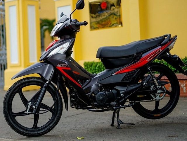 18+ mẫu xe máy 50cc cho học sinh nữ nhỏ nhắn, trẻ trung- cá tính 8 Xe máy 50cc cho học sinh nữ Kymco Visar 50cc