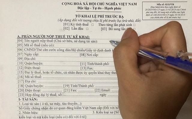 Mẫu hợp đồng mua bán xe máy đúng quy định pháp luật hiện nay 6 Xe máy kê khai nộp tiền trước bạ