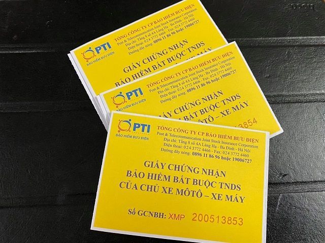 Các cách mua bảo hiểm xe máy online đơn giản, an toàn 1 Khi tham gia giao thông ở trên đường thì bạn cần phải có bảo hiểm xe máy bắt buộc TNDS